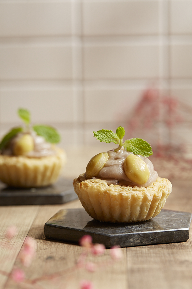 Baked Orh Nee Tart with Gingko Nut 白果芋泥挞